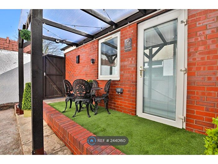 1 Bedroom Bungalow To Rent In Cambridge Street, Cardiff, CF11