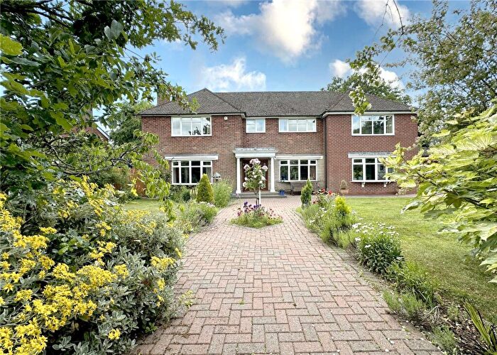 6 Bedroom Detached House For Sale In Station Road, Balsall Common, CV7