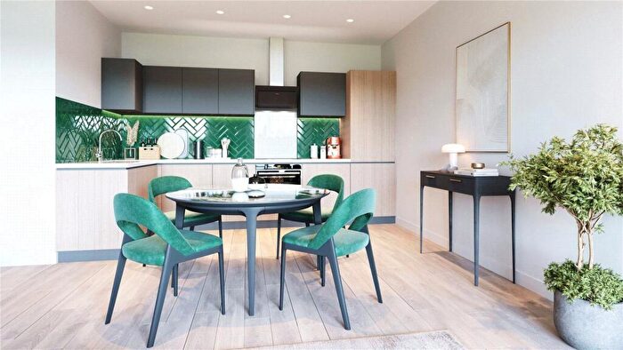 2 Bedroom Flat For Sale In Emerald Court, Moseley Street, Digbeth, Birmingham, West Midlands, B12