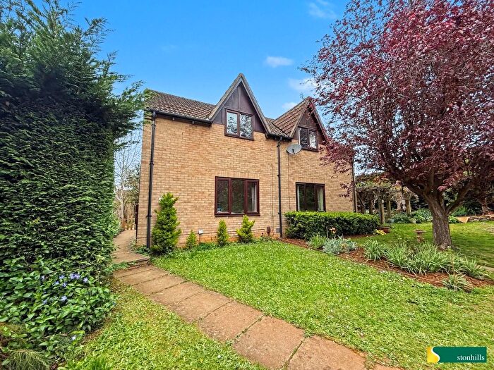 2 Bedroom Semi Detached House For Sale In Sentinel Road, West Hunsbury, Northampton, NN4