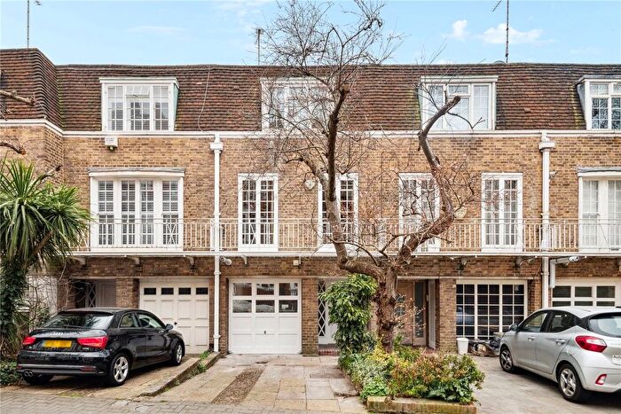 3 Bedroom Terraced House To Rent In Holland Park Road, Holland Park, W14
