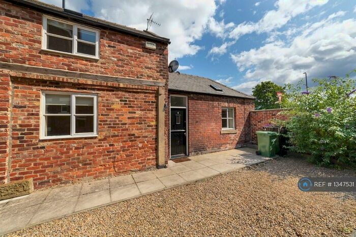 2 Bedroom Semi-Detached House To Rent In The Oaks, Sunderland, SR2