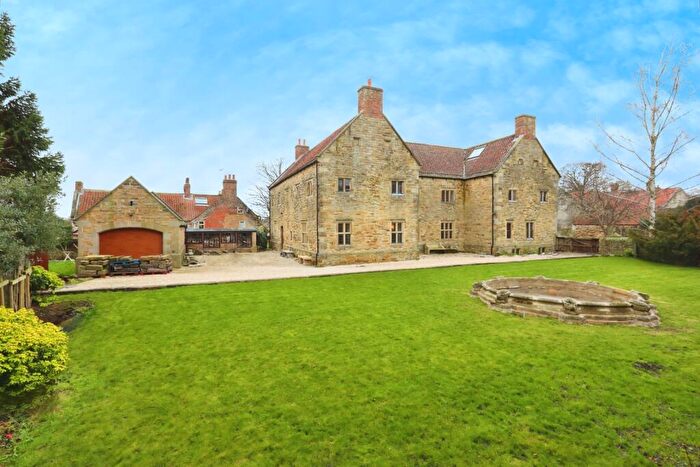 5 Bedroom Detached House For Sale In Park Street, Barlborough, Chesterfield, Derbyshire, S43