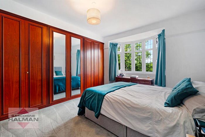 4 Bedroom Semi-Detached House For Sale In Stanneylands Road, Wilmslow, SK9