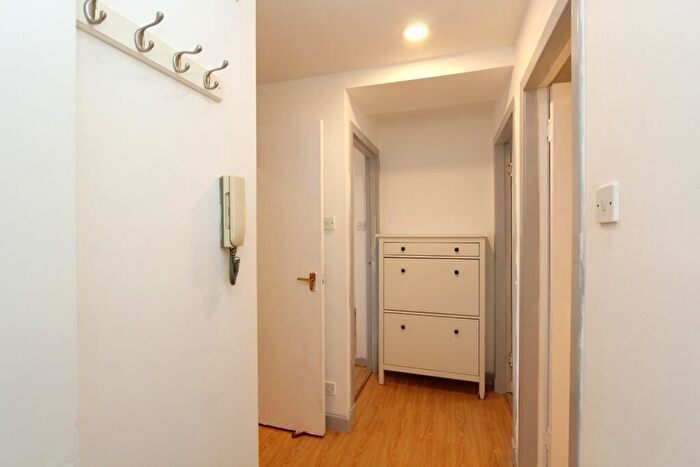 1 Bedroom Flat To Rent In North Leith Mill, Leith, Edinburgh, EH6