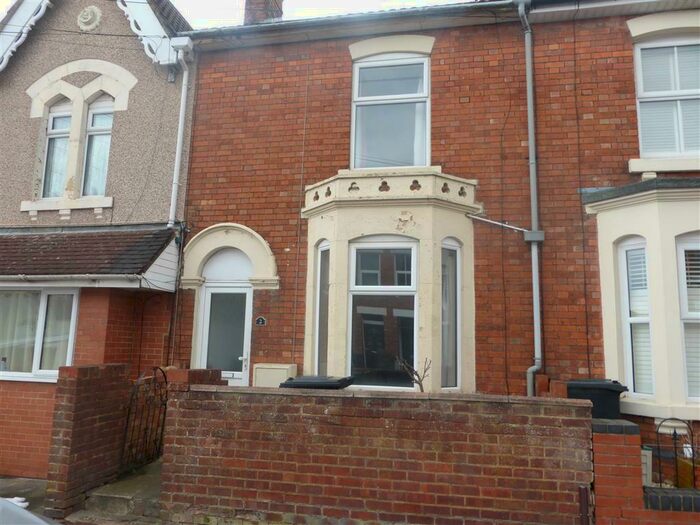 2 Bedroom House To Rent In Hythe Road, Swindon, SN1
