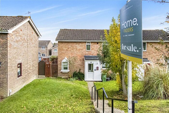 3 Bedroom Semi Detached House For Sale In Beverley, Toothill, Swindon, SN5