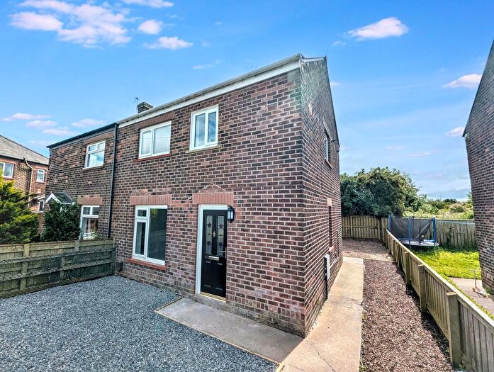 3 Bedroom Semi-Detached House For Sale In Willow Crescent, Consett, DH8