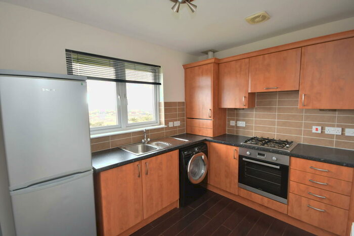 2 Bedroom Flat To Rent In Pinewood Court, Inverness, IV2