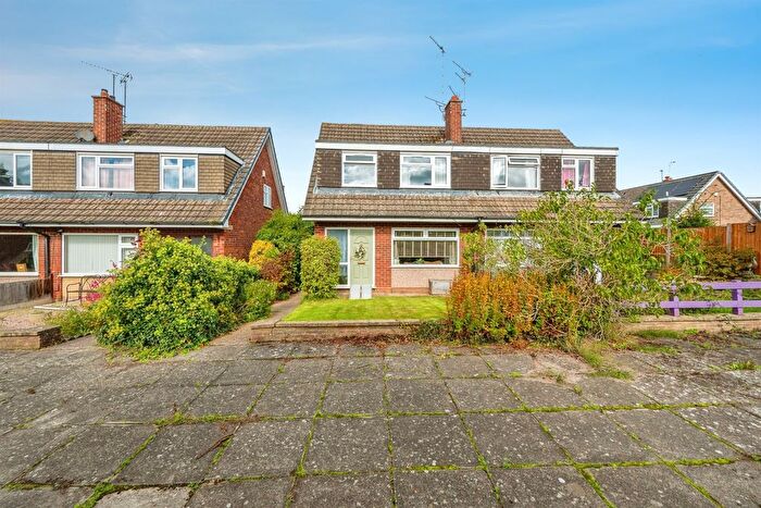3 Bedroom Semi-Detached House For Sale In Kingsmuir Road, Mickleover, Derby, DE3