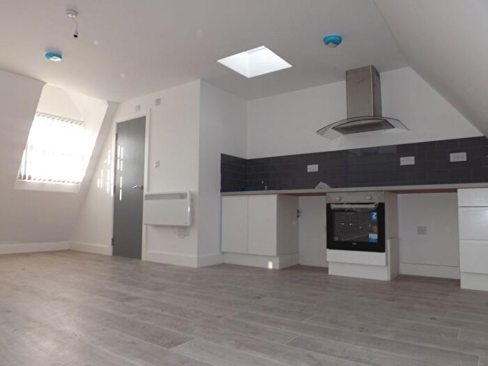 Property To Rent In Bromham Road, Bedford, MK40