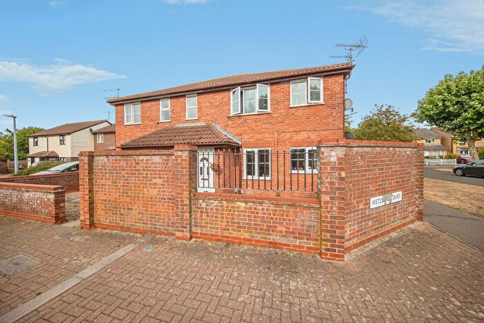 2 Bedroom Maisonette For Sale In Wetzlar Court, Colchester, CO2