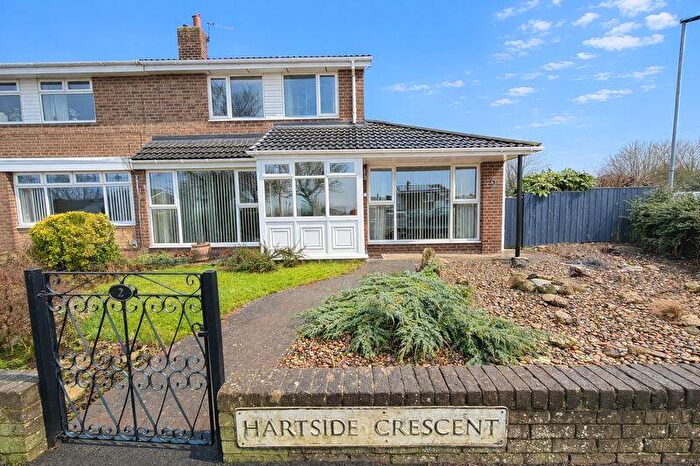 3 Bedroom Semi-Detached House For Sale In Hartside Crescent, Winlaton, NE21