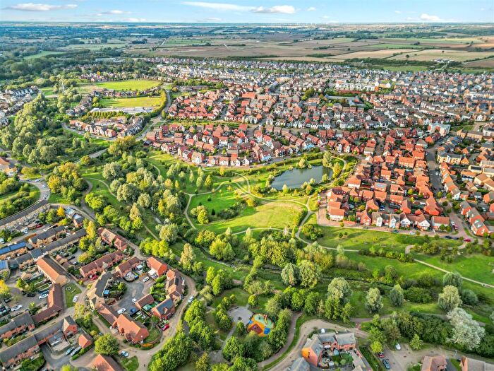 2 Bedroom Apartment For Sale In Laxfield Drive, Broughton, Milton Keynes, MK10