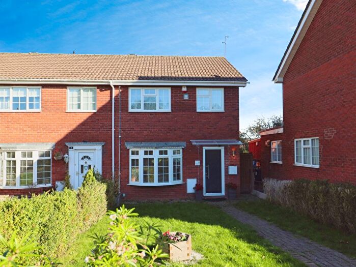 3 Bedroom Terraced House For Sale In Vennwood Close, Wenvoe, Cardiff, CF5
