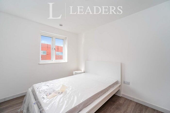 2 Bedroom Apartment To Rent In The Roundhouse, Gunwharf Quays, PO1