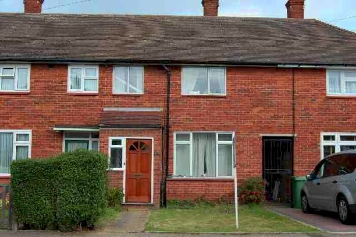 3 Bedroom Property To Rent In Barton Way, Borehamwood, WD6