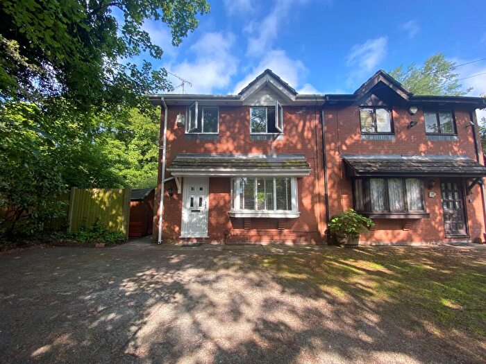 3 Bedroom House To Rent In St. Michaels Road, L17