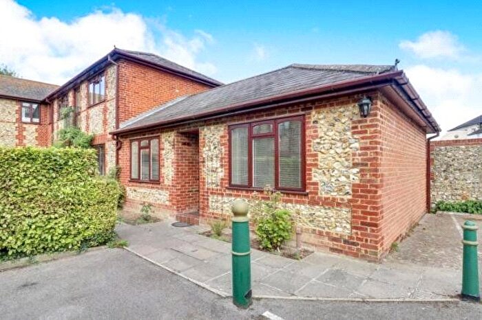 1 Bedroom Flat For Sale In Portland House Mews, Ashley Road, Epsom, KT18