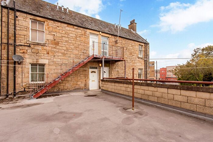 1 Bedroom Flat For Sale In South Street, Bo'ness, EH51