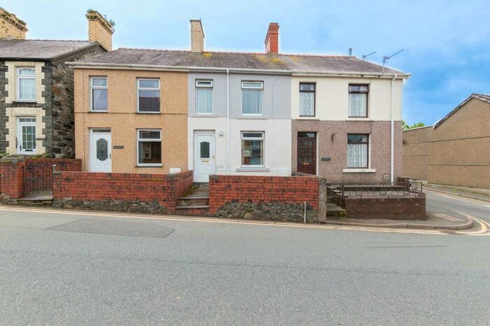 2 Bedroom Terraced House For Sale In Gladstone Terrace, Groeslon, Caernarfon, LL54
