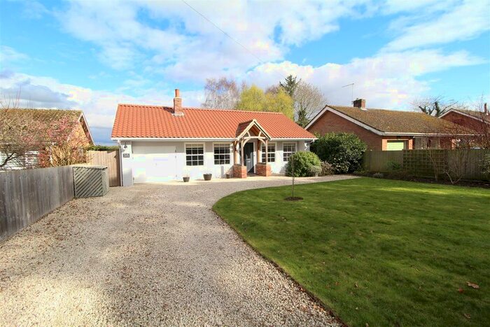 3 Bedroom Detached Bungalow For Sale In West Road, Thorney, Newark, NG23