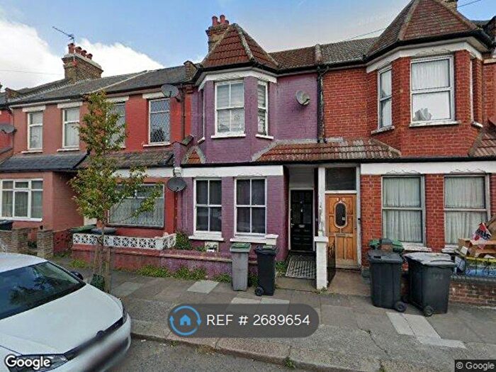 4 Bedroom Terraced House To Rent In Rosebery Avenue, London, N17