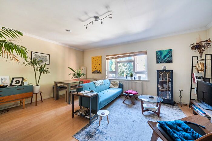 1 Bedroom Flat For Sale In Stanhope Road, London, N6