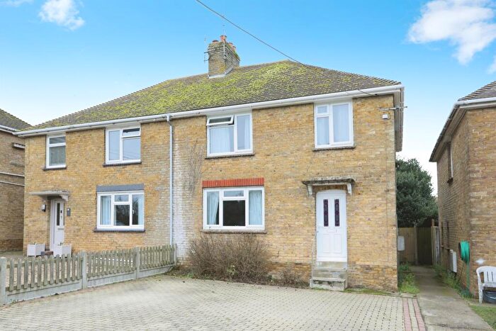 4 Bedroom Semi-Detached House For Sale In Batteries Terrace, Lynsted, Sittingbourne, ME9