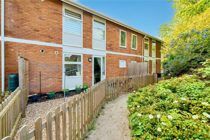 1 Bedroom Apartment For Sale In Churchill Drive, Crediton, Devon, EX17