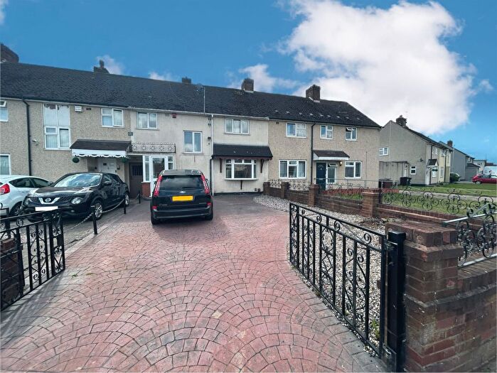 3 Bedroom Terraced House For Sale In Green Park Avenue, Bilston, WV14