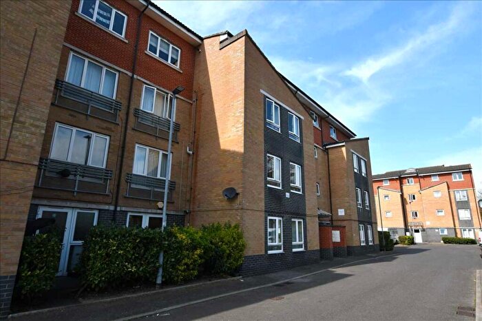 2 Bedroom Flat For Sale In Washbourne Court, Acton Close, London, N9
