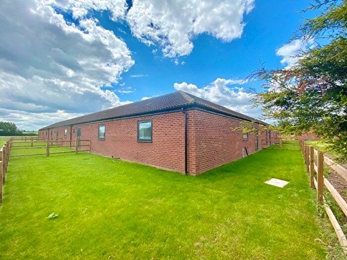 1 Bedroom Barn Conversion To Rent In Holme Farm Court, Nottingham, NG2