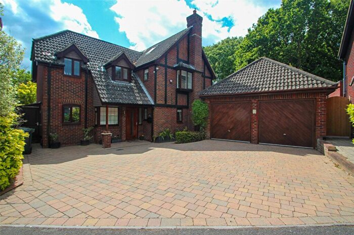 5 Bedroom Detached House For Sale In Old Priory Close, Hamble, Southampton, Hampshire, SO31