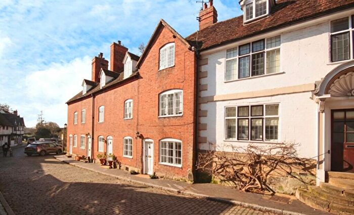 4 Bedroom Terraced House To Rent In Mill Street, Warwick, CV34