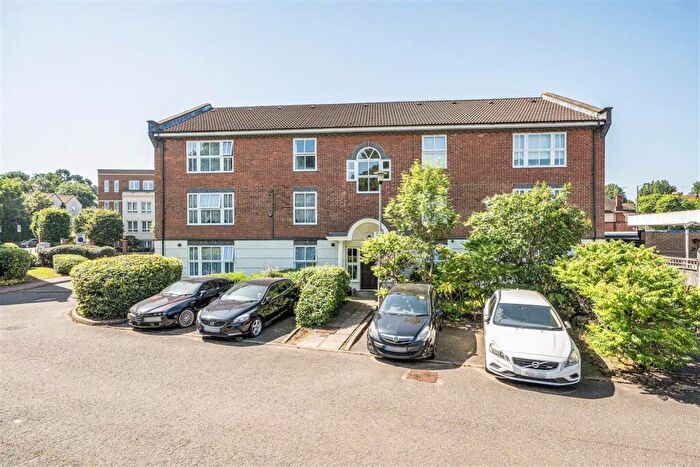 1 Bedroom Flat For Sale In Willesden Green, NW2