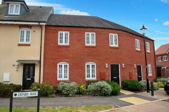 2 Bedroom Apartment To Rent In Denby Rise, Bedford, Bedfordshire, MK40