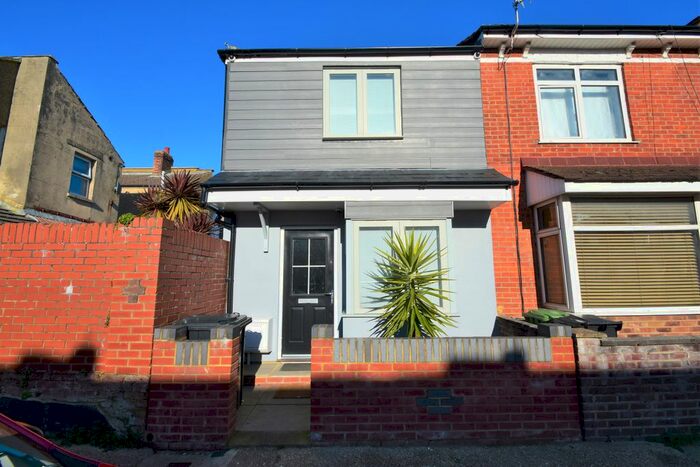 2 Bedroom End Of Terrace House To Rent In Aylesbury Road, Portsmouth, PO2