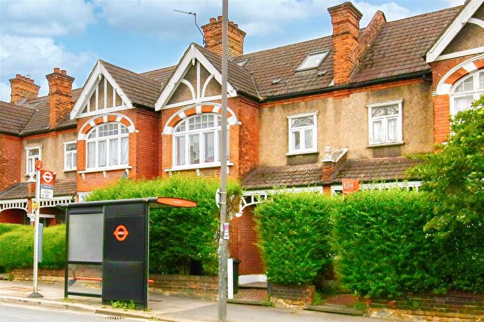 3 Bedroom Maisonette To Rent In Durnsford Road, London, SW19