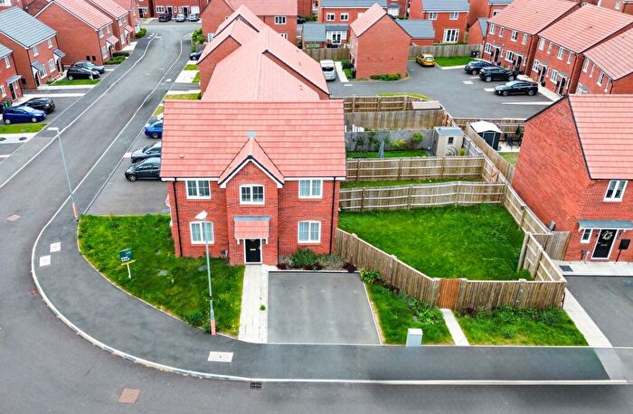 3 Bedroom End Of Terrace House For Sale In Penny Lane, Oadby, Leicester, LE2