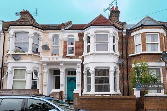 2 Bedroom Flat To Rent In Ashburnham Road, London, NW10