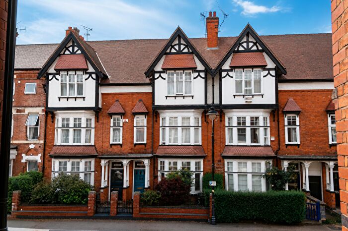 5 Bedroom Villa For Sale In Westleigh Road, Leicester, Leicestershire, LE3
