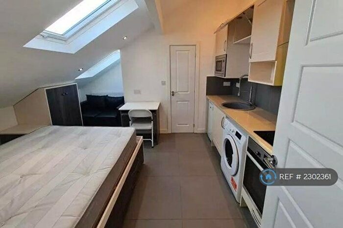 Studio To Rent In Rufford Street, London, N1