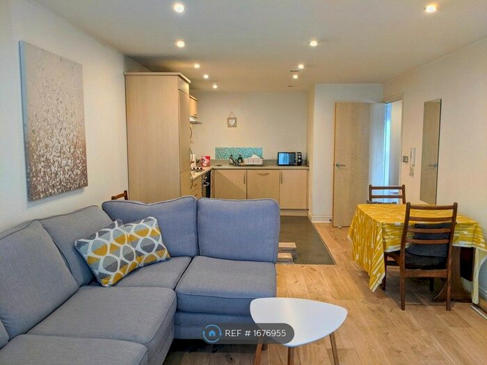 1 Bedroom Flat To Rent In The Bar, Newcastle Upon Tyne, NE1