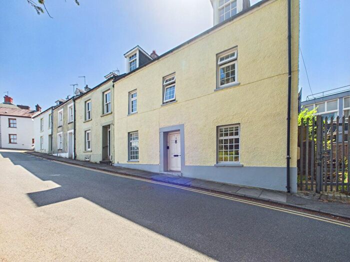 4 Bedroom End Of Terrace House For Sale In Church Street, Haverfordwest, SA61