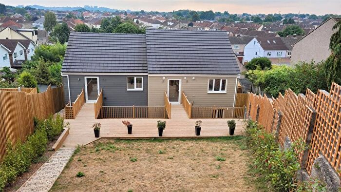 6 Bedroom Detached House To Rent In Brook Road, Bristol, BS16