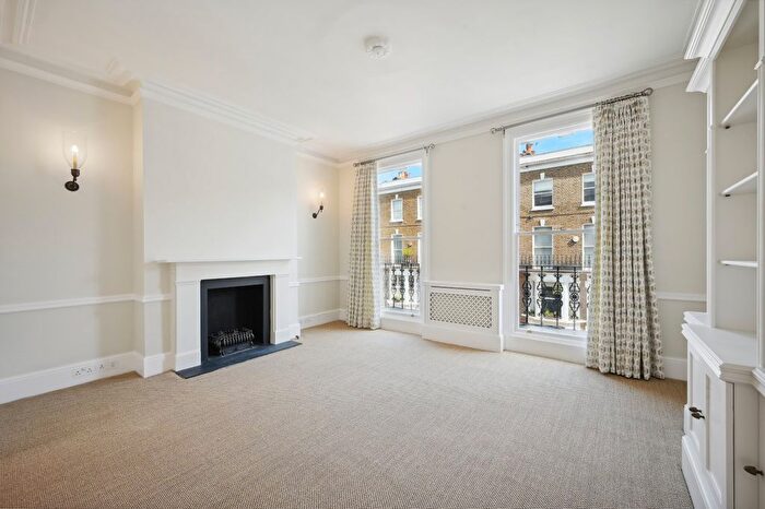 2 Bedroom Maisonette To Rent In Redburn Street, London, SW3