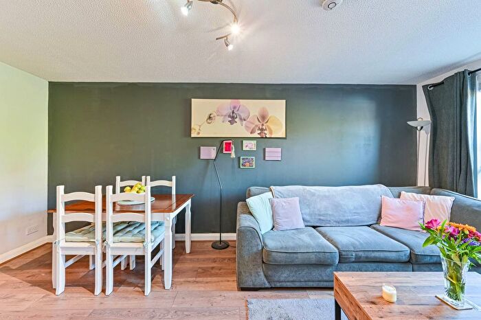 1 Bedroom Flat For Sale In Paxton Road, Forest Hill, London, SE23