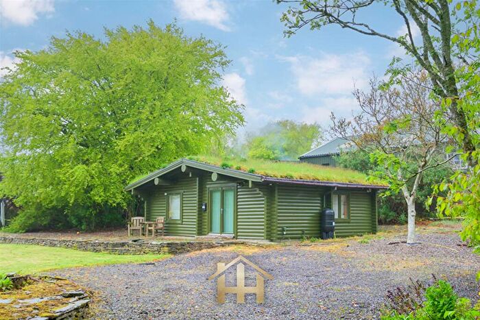 2 Bedroom House For Sale In Auchterhouse, Dundee, DD3