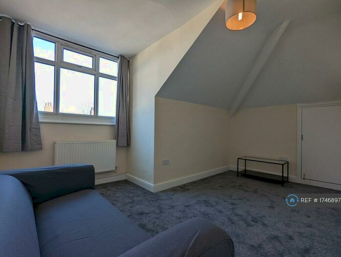 1 Bedroom Flat To Rent In Edgbaston, Birmingham, B17